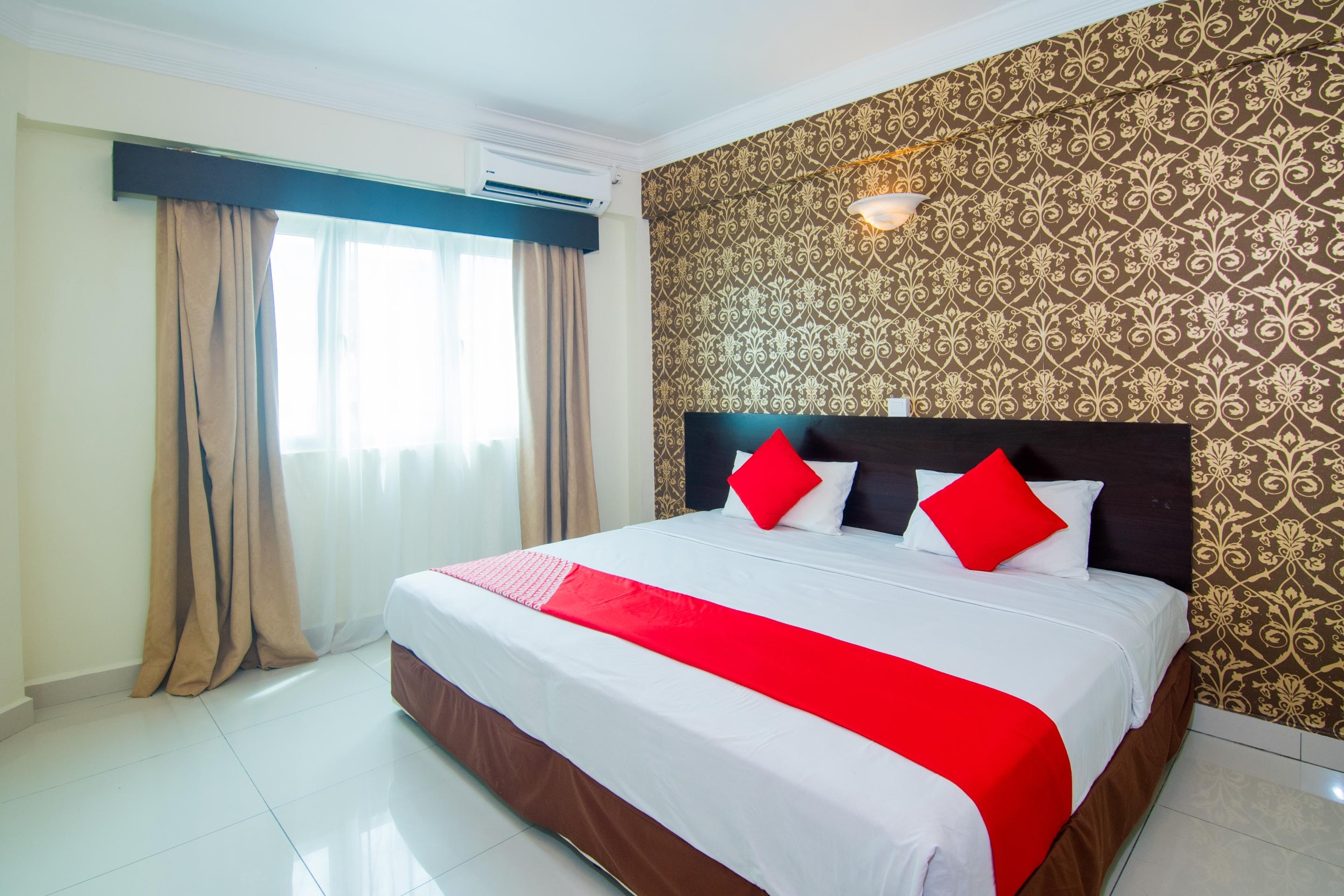 Sea Princess Hotel Телук Баханг Екстериор снимка