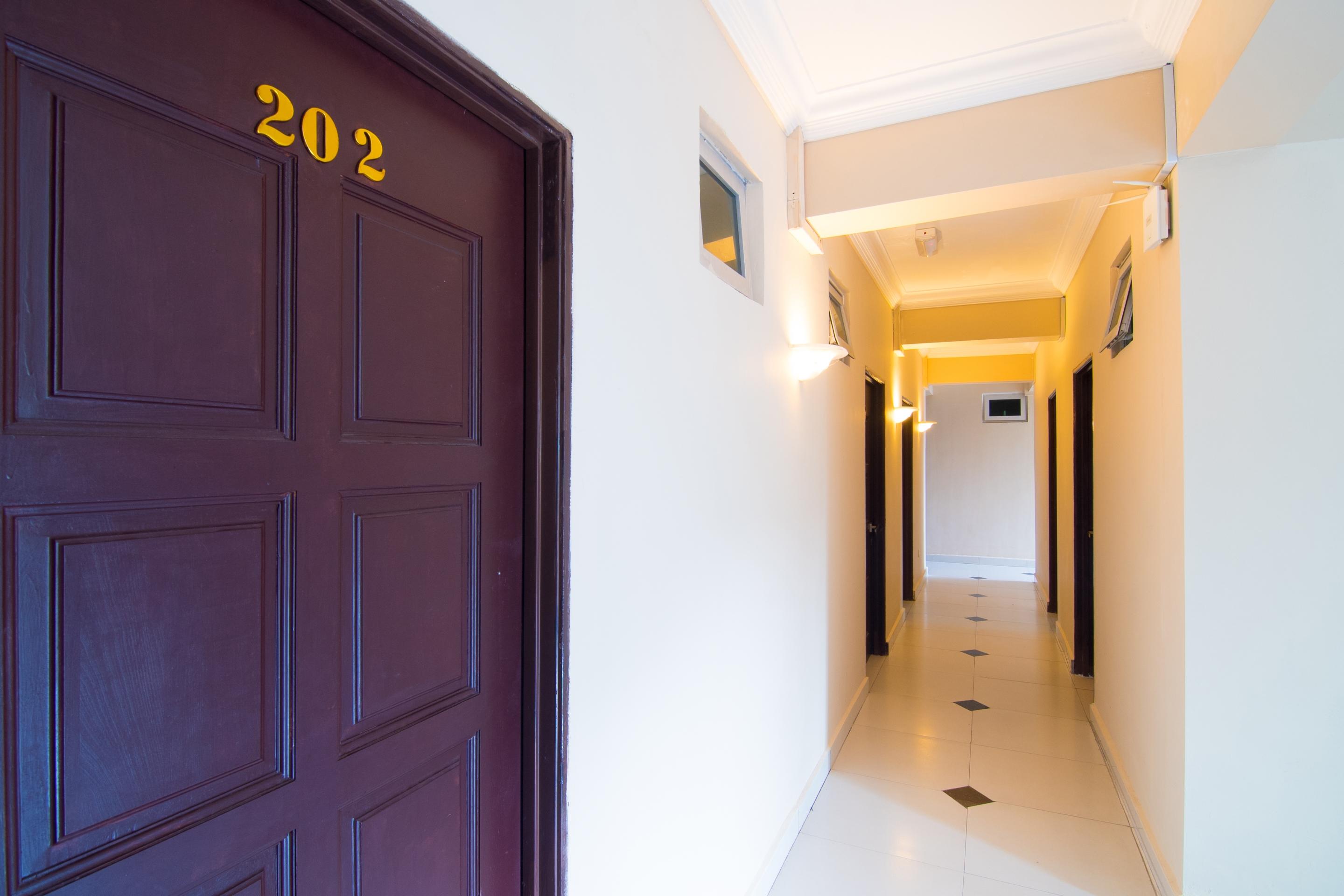 Sea Princess Hotel Телук Баханг Екстериор снимка