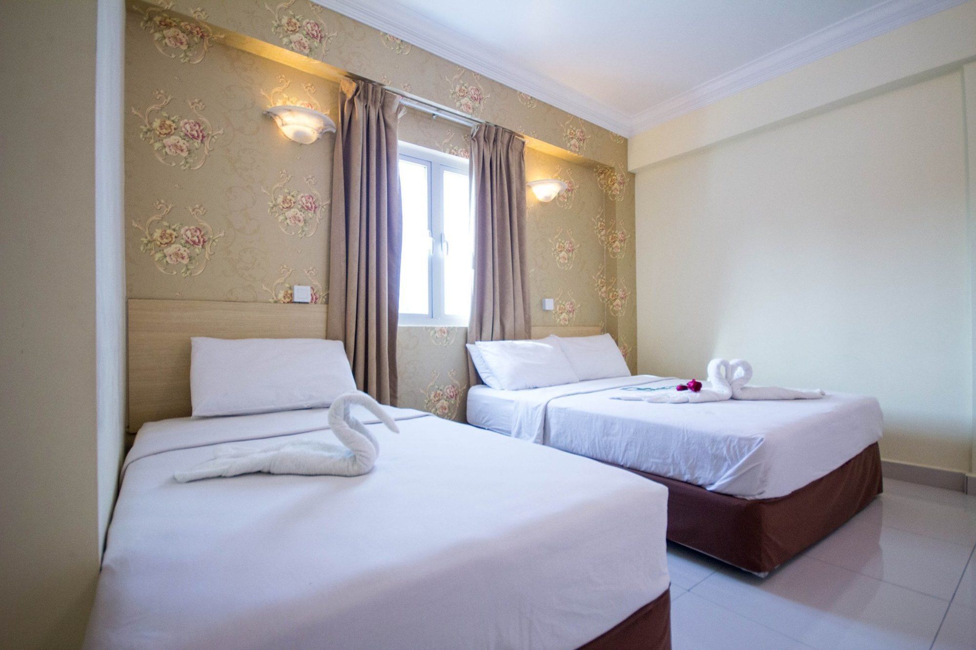 Sea Princess Hotel Телук Баханг Екстериор снимка